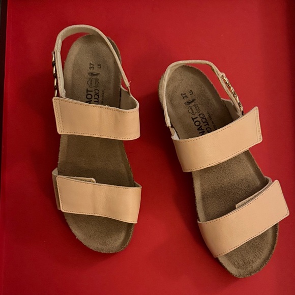 Naot Eliana Beige Strappy Sandals with Chain Accent - Picture 2 of 5